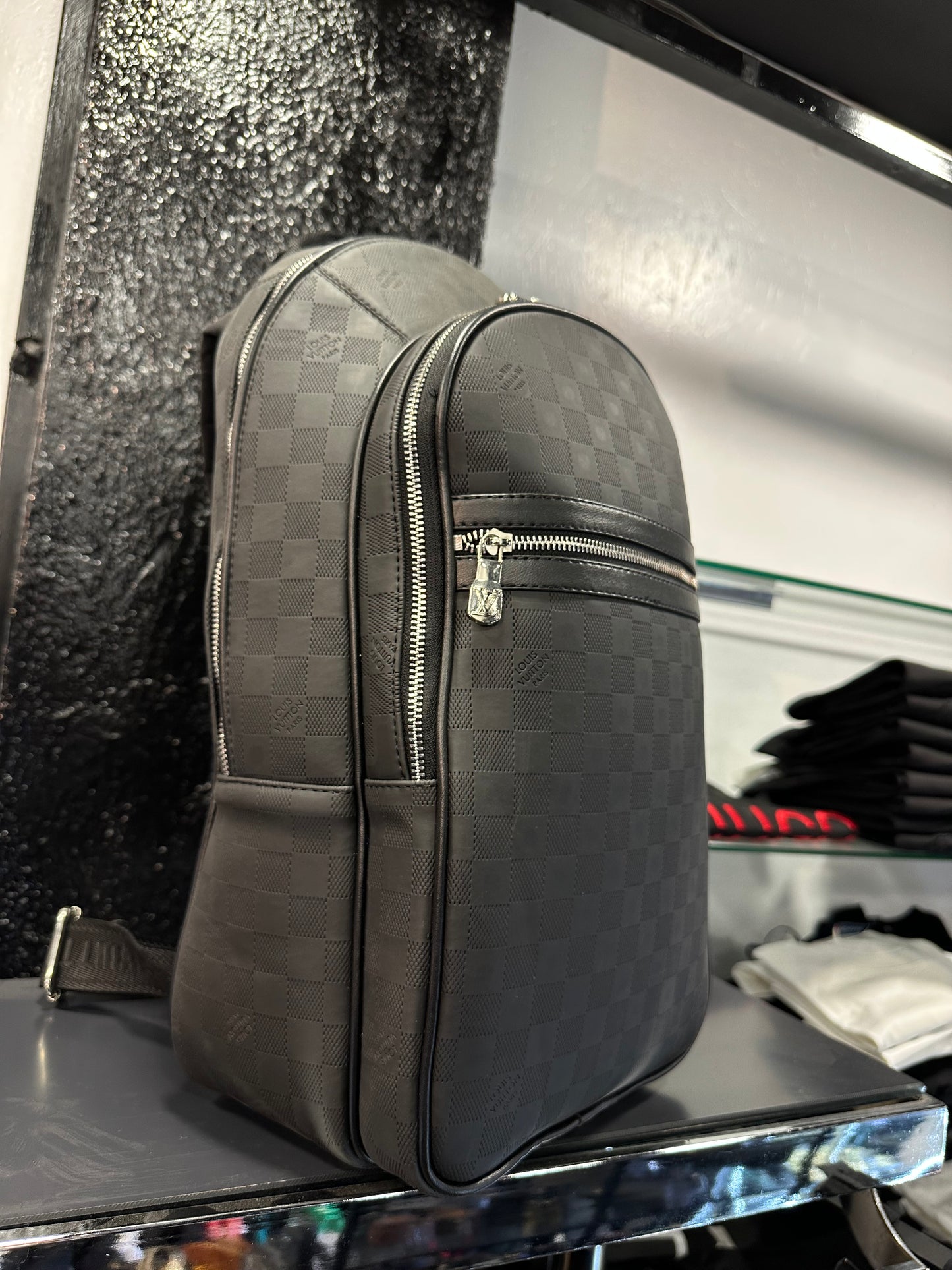 LOUIS VUITTON BACK PACK