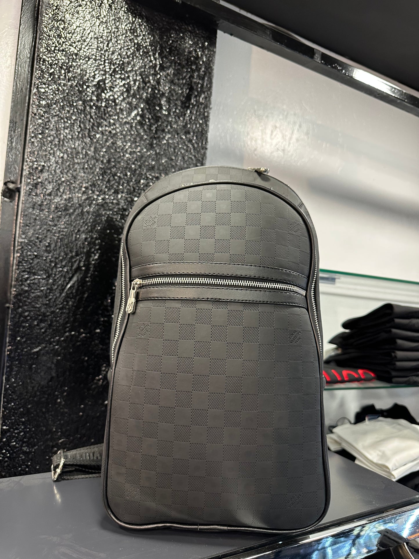 LOUIS VUITTON BACK PACK