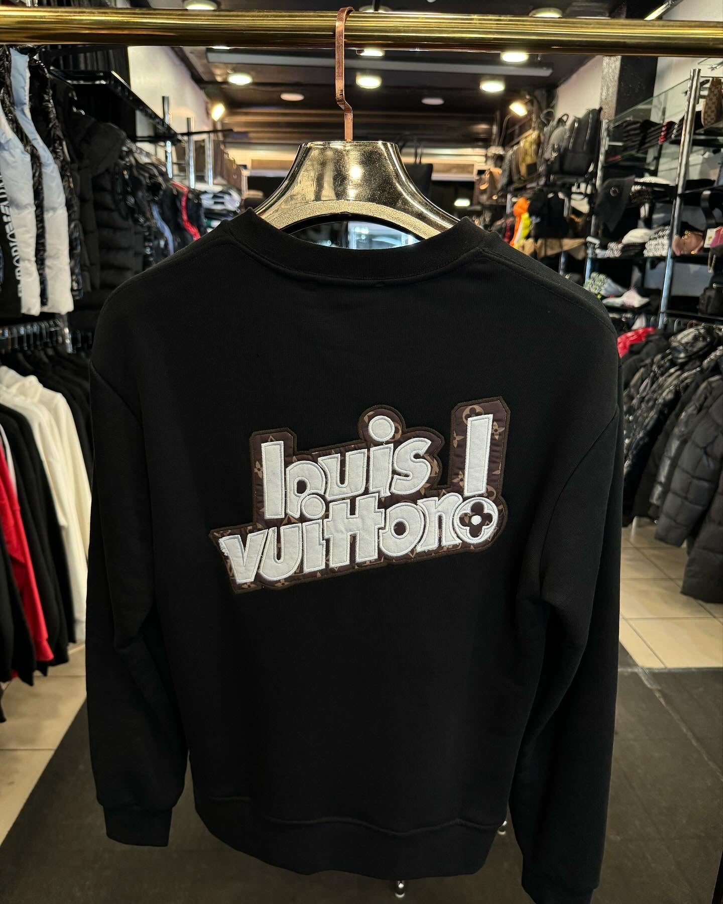 LOUIS VUITTON ΦΟΥΤΕΡ SALE