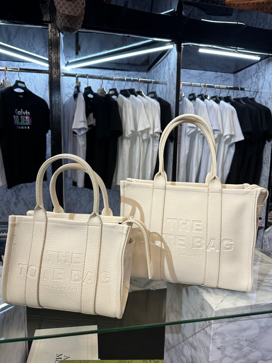 THE TOTE BAG