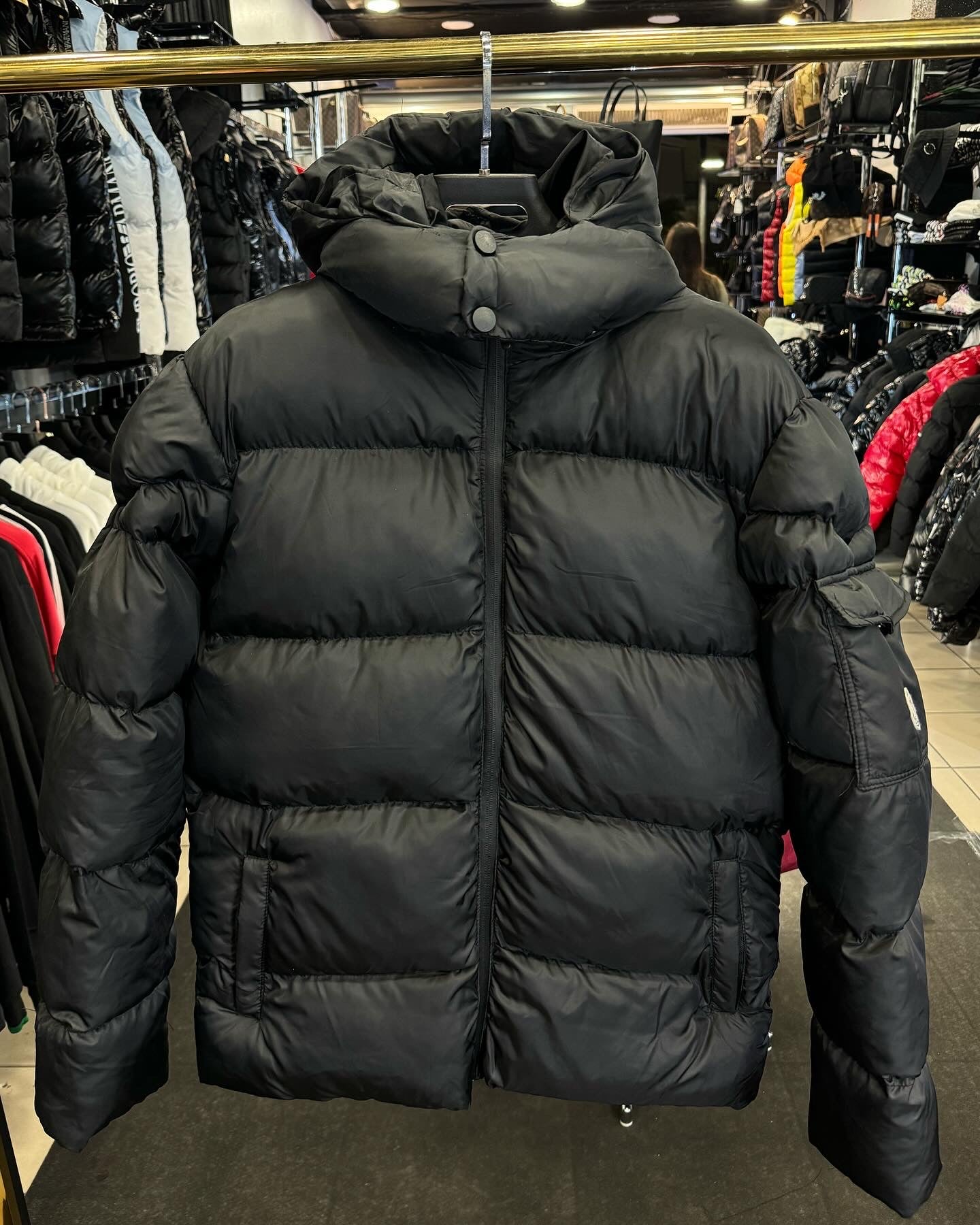 MONCLER ΜΠΟΥΦΑΝ SALE