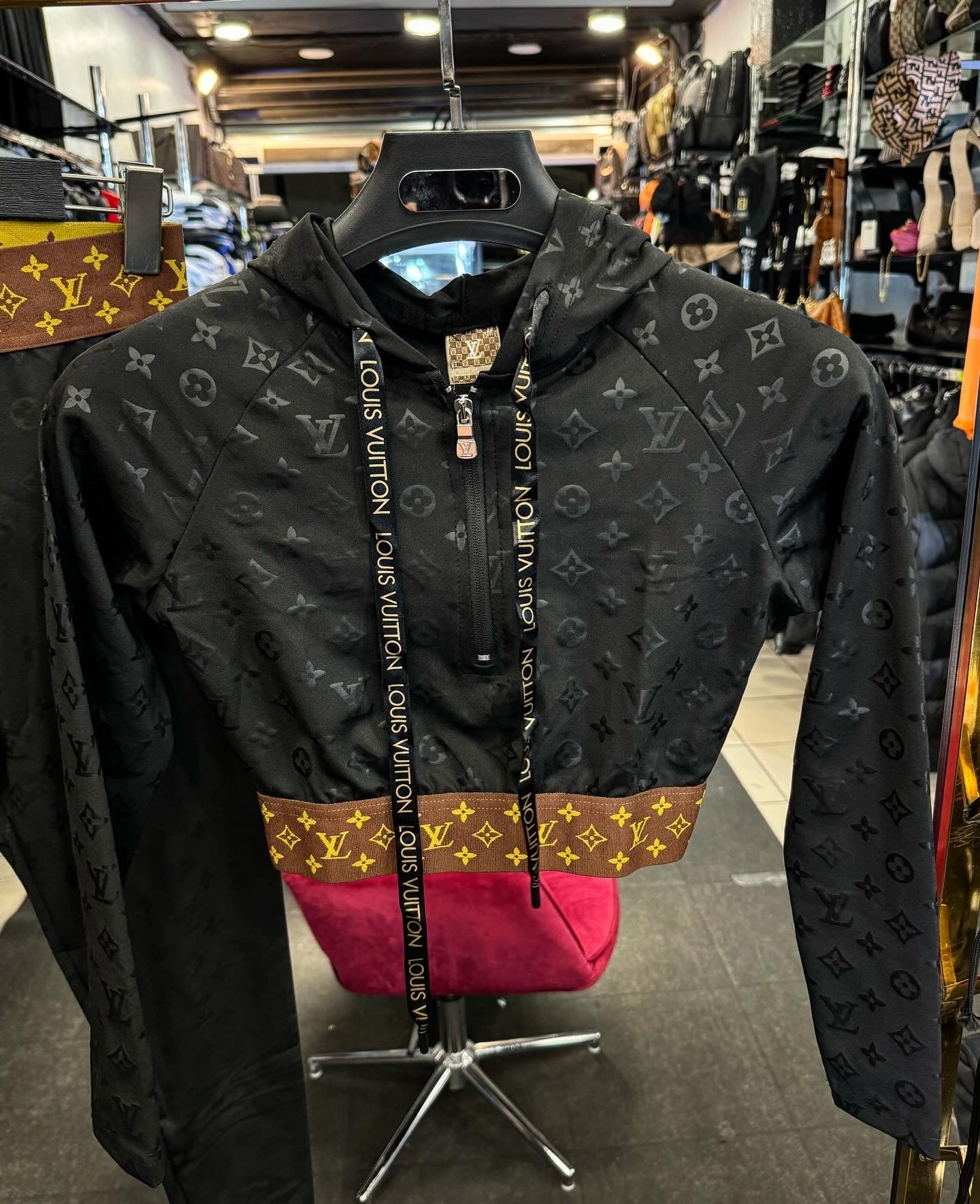 LOUIS VUITTON ΣΕΤ ΓΥΝΑΙΚΕΙΟ SALE