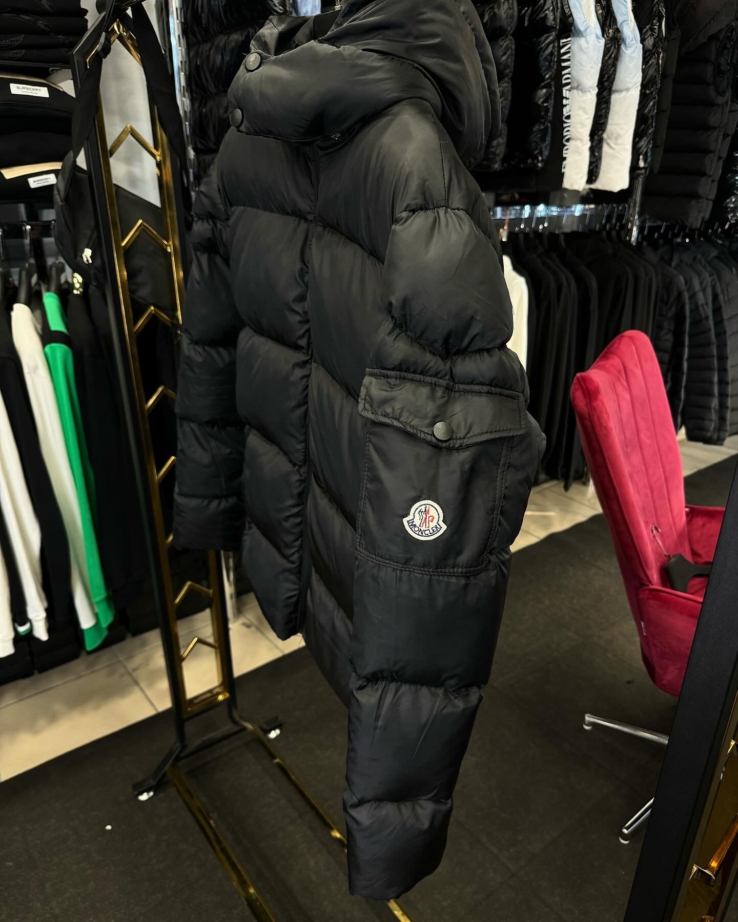 MONCLER ΜΠΟΥΦΑΝ SALE